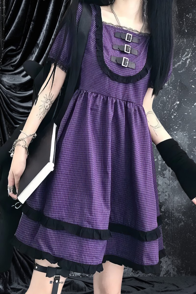Robe Gothique Violette Et Noire – MysticMaelstrom