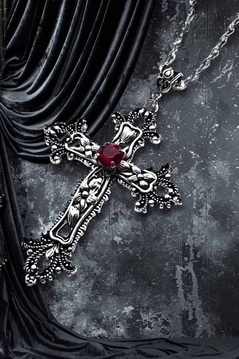 Collier Croix Gothique Pierre Rouge – CrimsonCross