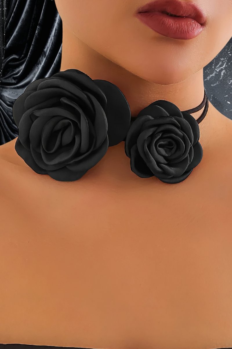 Collier Fleur Noire – BlackNeck
